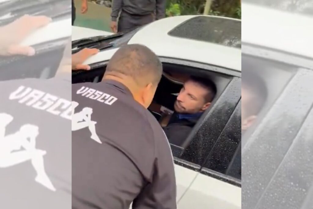 video:-torcida-do-vasco-cobra-pedrinho-e-jogadores-no-ct-apos-goleada