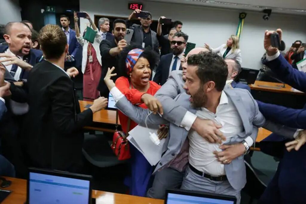 confusoes-da-semana-fazem-camara-pensar-em-acoes-para-evitar-tumultos