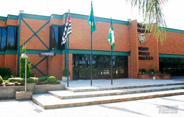 paulinia:-camara:-helder-sugere-posto-para-agilizar-servicos-a-empresarios-e-comerciantes