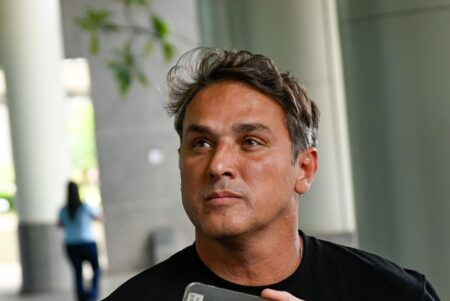 zucco-pede-para-visitar-bolsonaro-na-prisao-e-alega-lacos-de-amizade