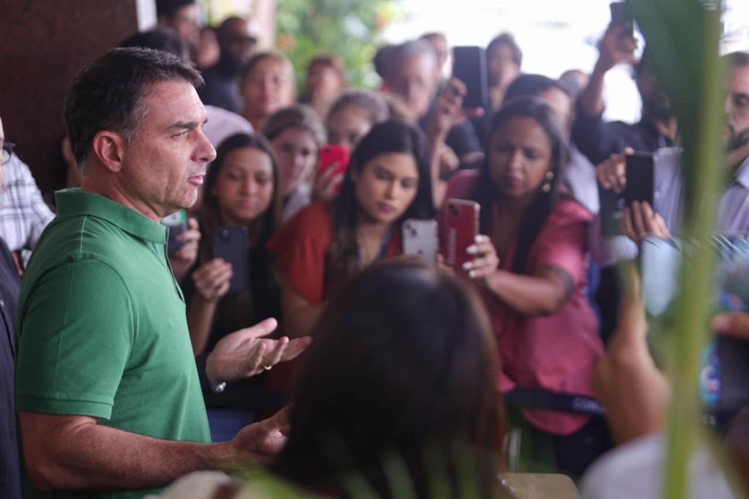 flavio-vai-ler-carta-de-natal-escrita-por-bolsonaro-antes-de-cirurgia