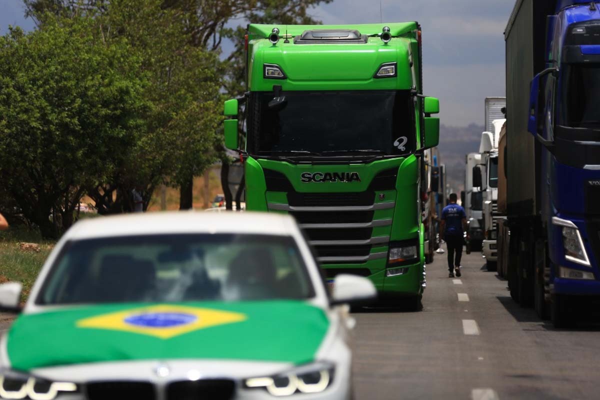 governo-anuncia-fiscalizacao-eletronica-de-fretes-apos-ameaca-de-greve-dos-caminhoneiros