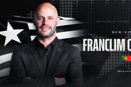 novo-treinador-do-botafogo,-franclim-carvalho-desembarca-no-rj