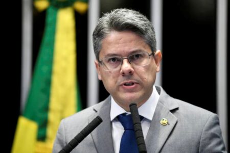 relator-diz-ter-conseguido-assinaturas-para-prorrogar-cpi-do-crime-organizado
