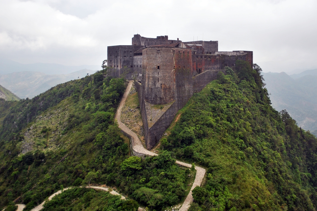 haiti:-30-pessoas-morrem-pisoteadas-durante-tumulto-em-ponto-turistico
