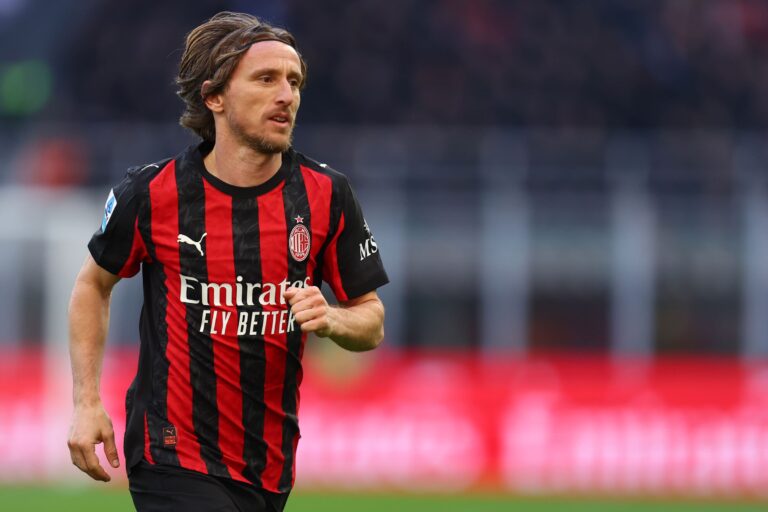 Juventus e Milan não vão para Champions League pela 1ª vez em 35 anos juventus-e-milan-nao-vao-para-champions-league-pela-1a-vez-em-35-anos